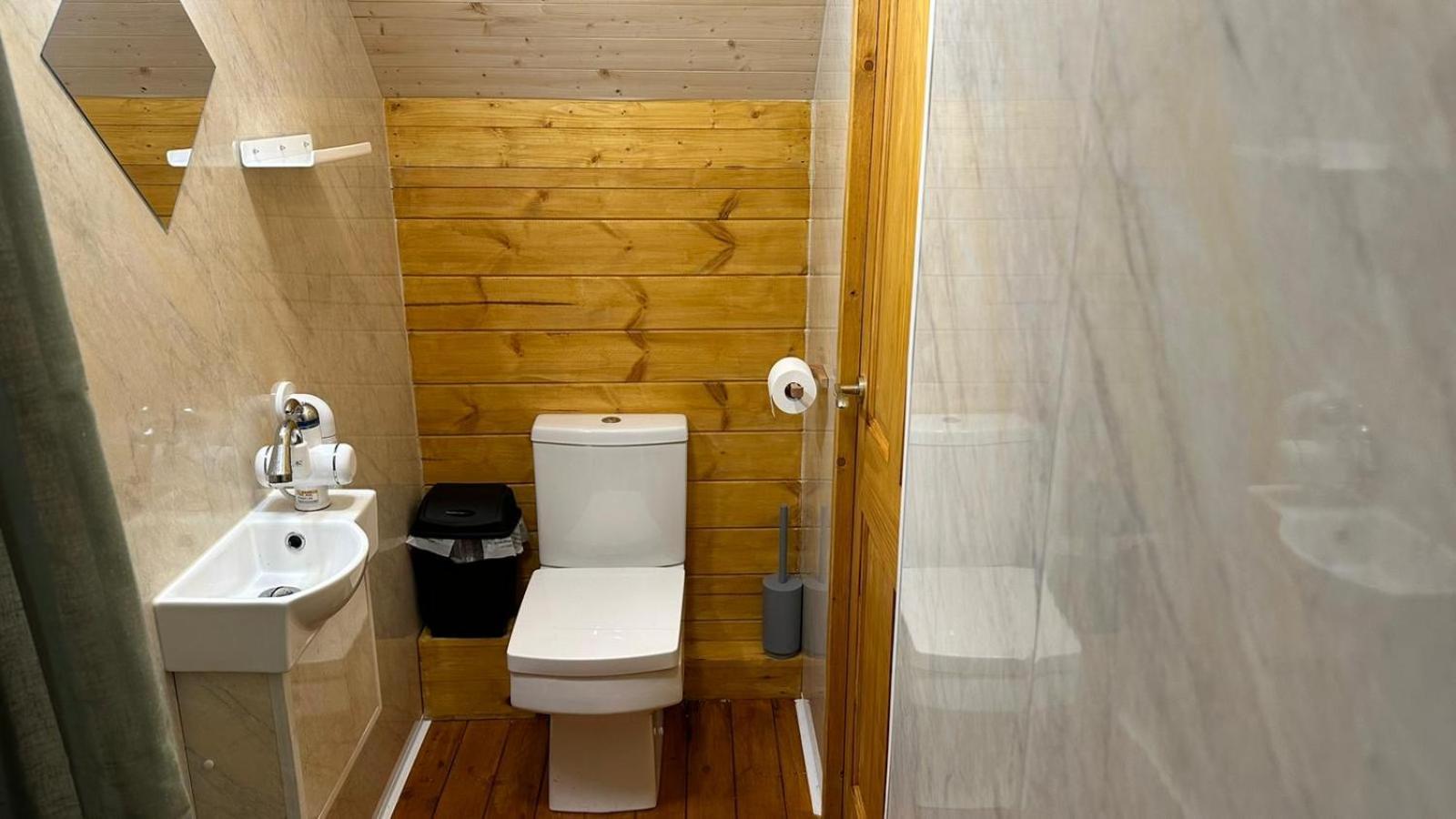 Holly Tree Glamping Cabins Wigglesworth Buitenkant foto